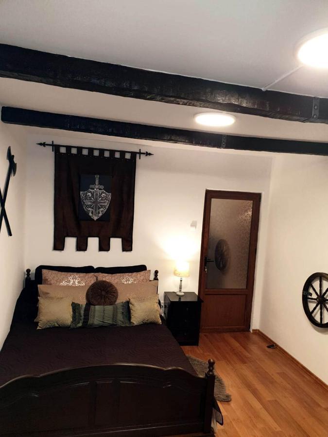 Apartament Medieval Предял Екстер'єр фото