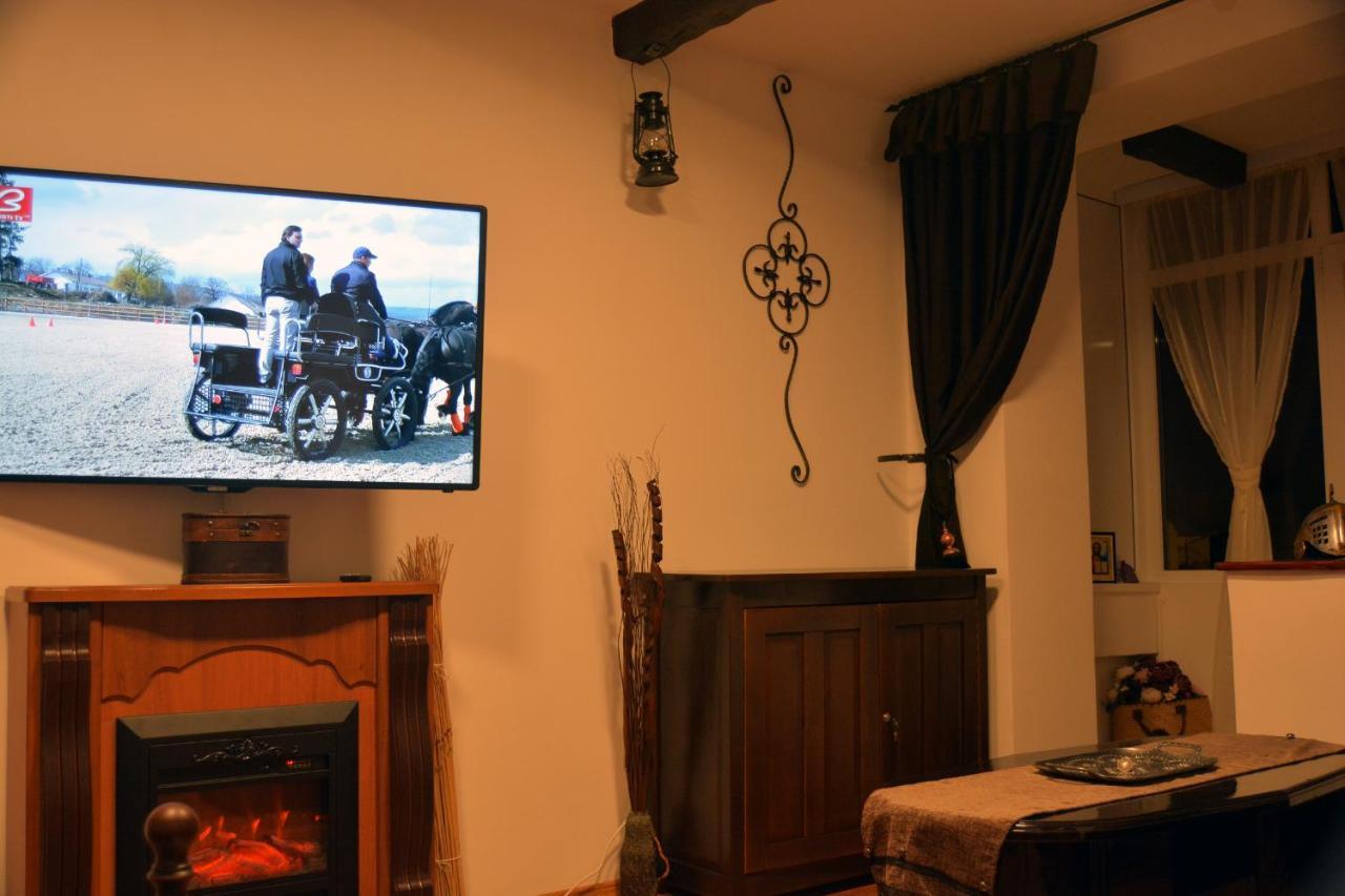 Apartament Medieval Предял Екстер'єр фото